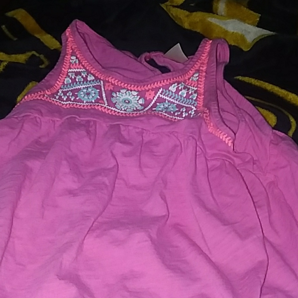 I'm selling a cute little summer dress